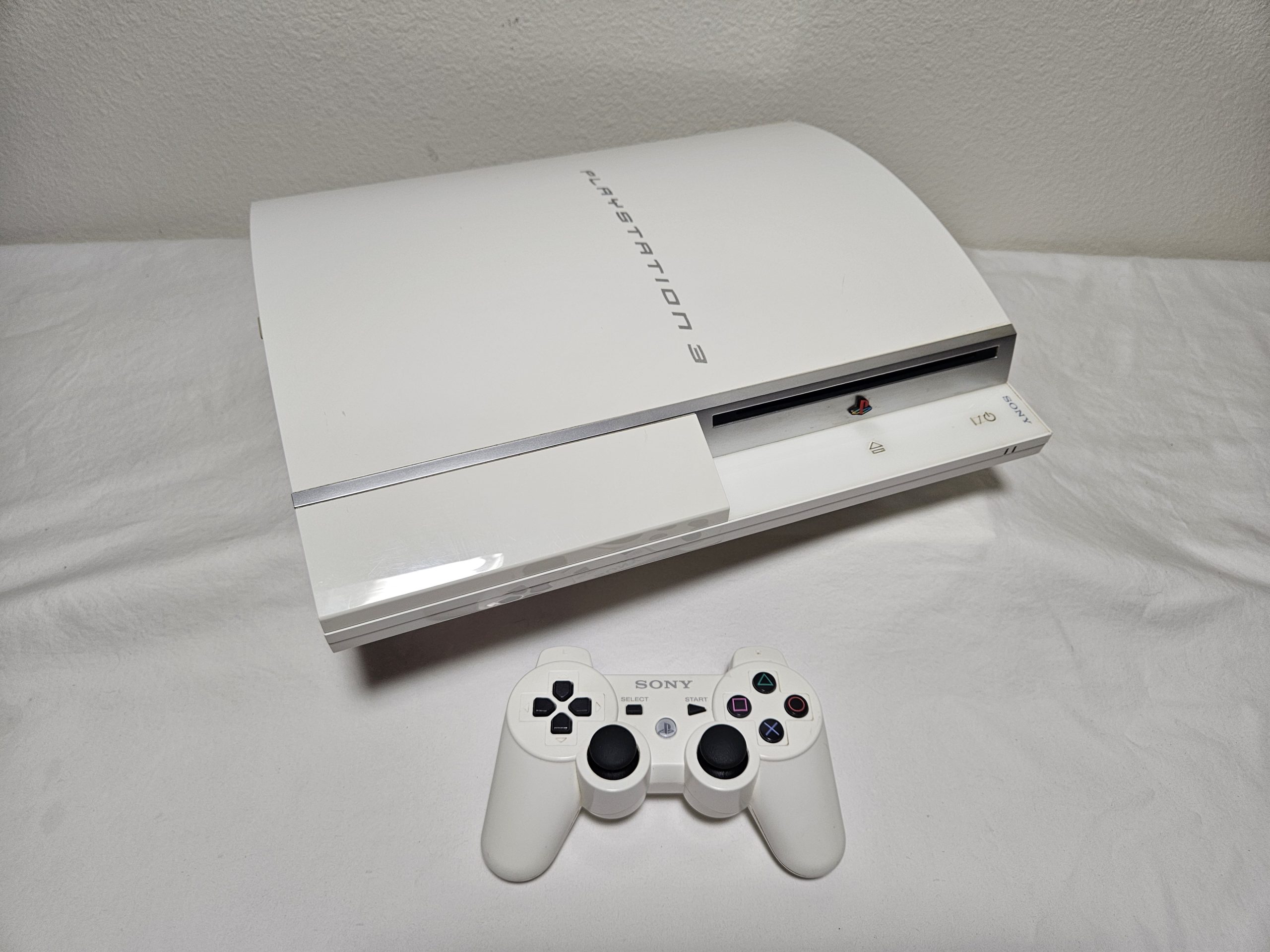 Modded Special Edition Japan White Ceramic PlayStation 3 With 1TB Hard Drive